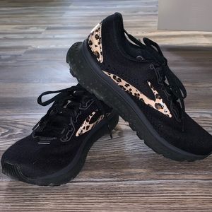 Brooks Glycerin Leopard Shoes